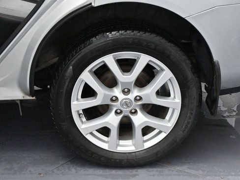 Used 2013 Nissan Rogue SL AWD/4WD image 35
