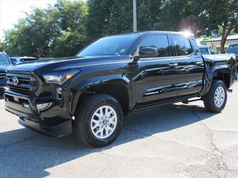 Used 2025 Toyota Tacoma SR5 RWD image 3