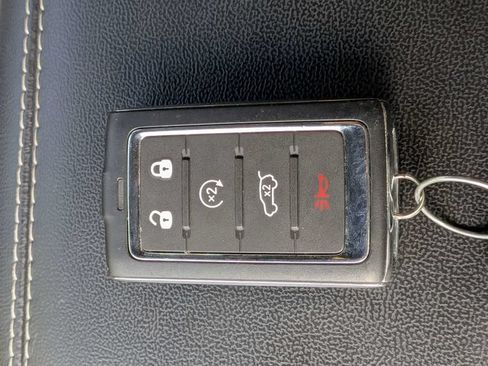 Used 2025 Jeep Grand Cherokee L Altitude RWD image 31