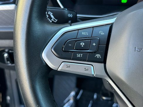 Used 2024 Volkswagen Jetta SE image 24