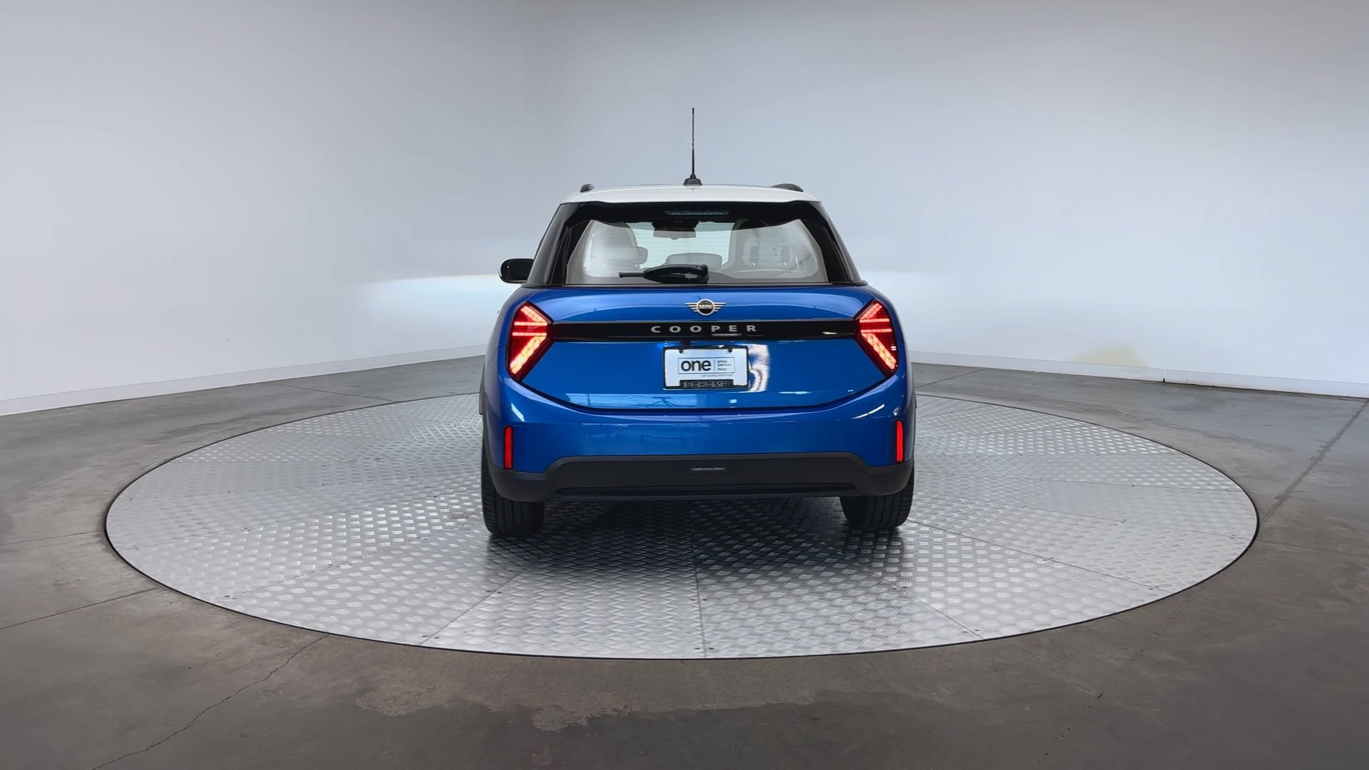 Certified 2026 MINI Cooper 4-Door Hardtop FWD image 7