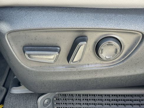 Certified 2026 Toyota Sienna XLE FWD image 14