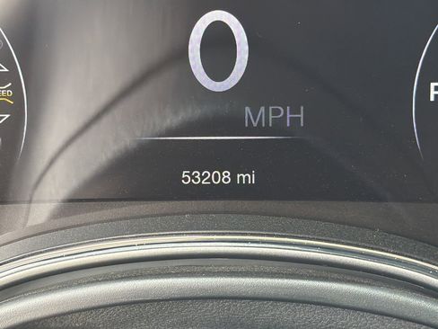 Used 2019 Jeep Grand Cherokee Laredo RWD image 30