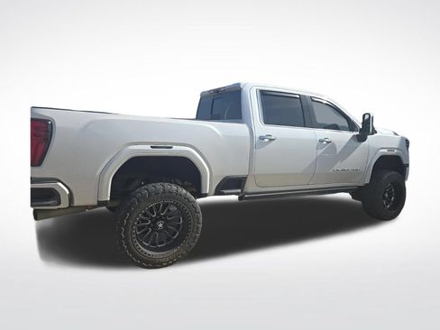 Used 2025 GMC Sierra 2500 Denali Ultimate AWD/4WD image 4