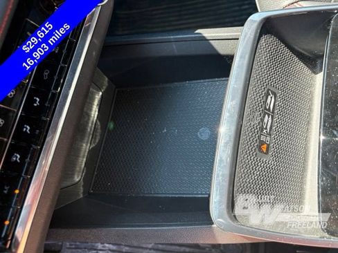Used 2025 Chevrolet Equinox RS FWD image 21