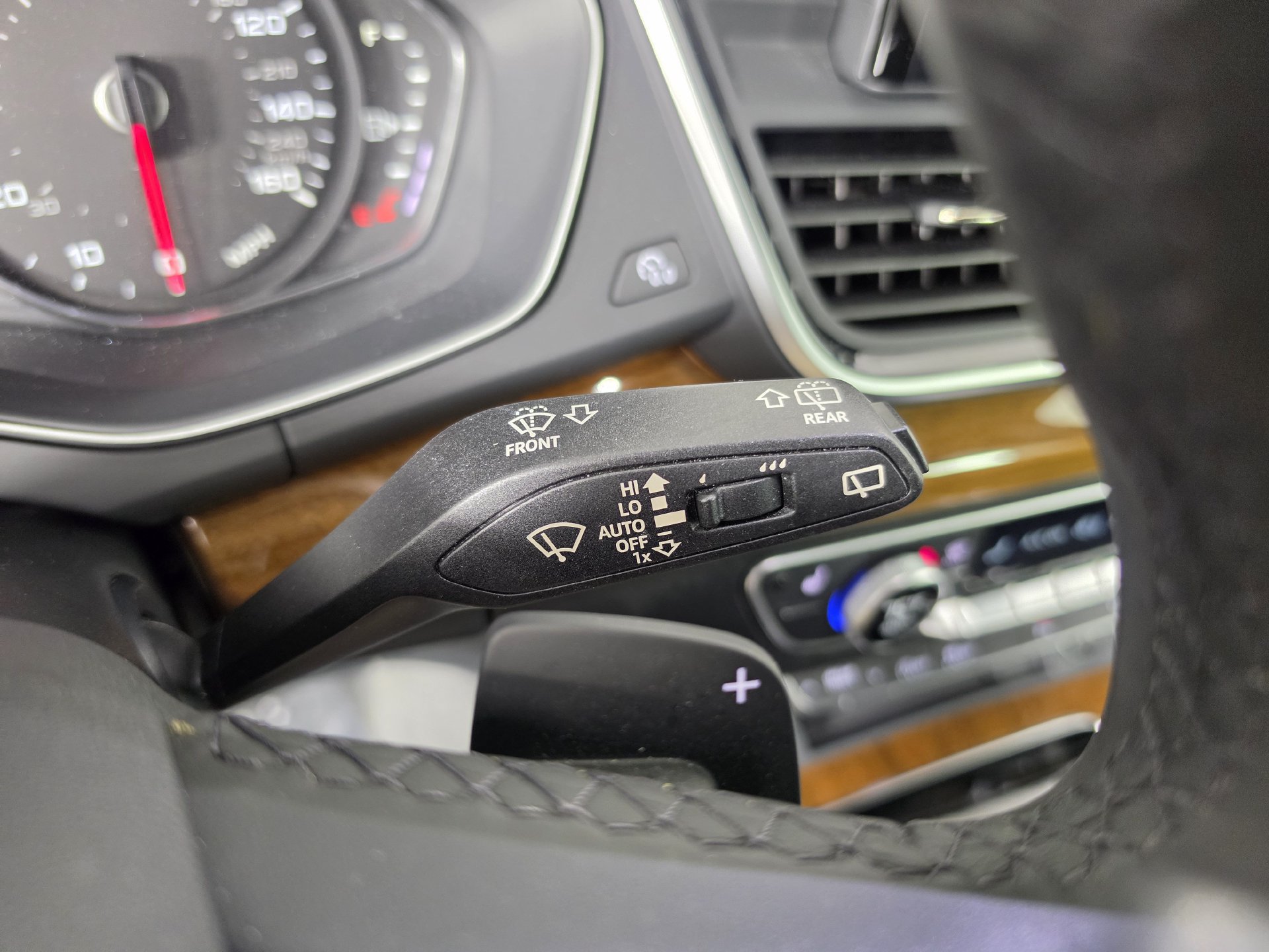 Used 2024 Audi Q5 2.0T Premium AWD/4WD image 15