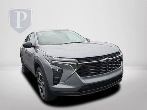 New 2026 Chevrolet Trax RS FWD image 14