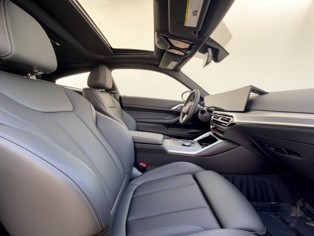 Used 2024 BMW 430i xDrive Coupe w/ M Sport Package AWD/4WD image 30