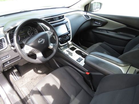 Used 2018 Nissan Murano SV w/ Premium Package AWD/4WD image 11
