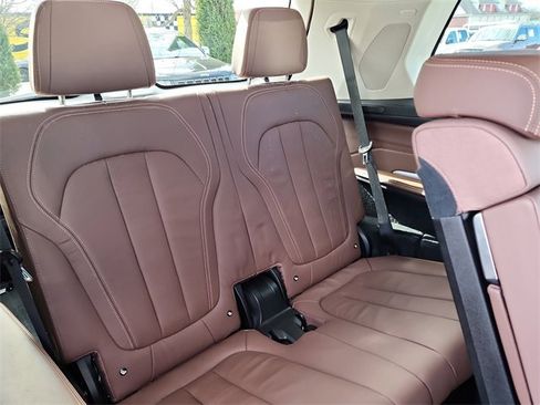Used 2020 BMW X7 xDrive40i w/ Premium Package image 21