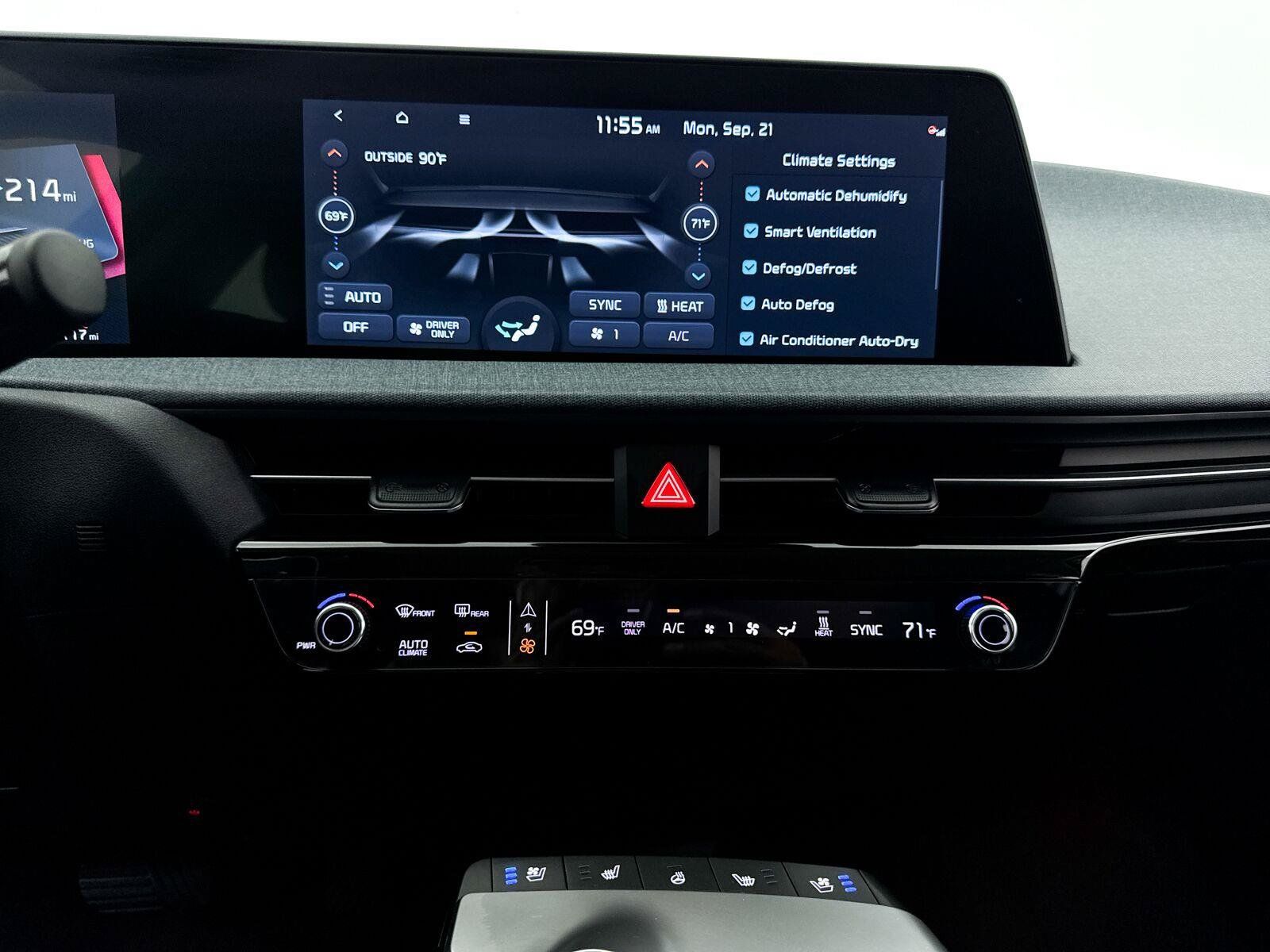 Used 2024 Kia EV6 Wind w/ Wind Technology Package AWD/4WD image 25