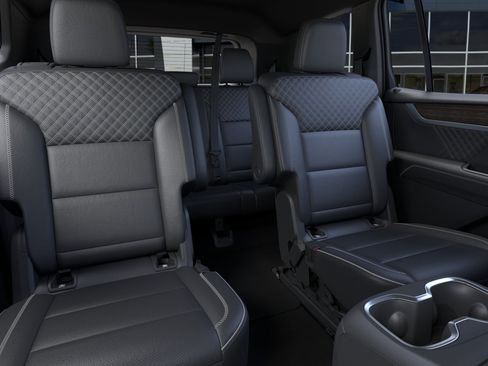 New 2026 GMC Acadia Denali w/ Super Cruise Package FWD image 17