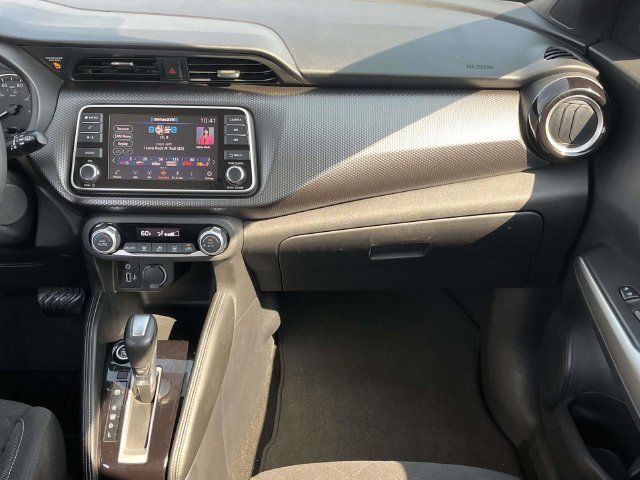 Used 2020 Nissan Kicks SV FWD image 18