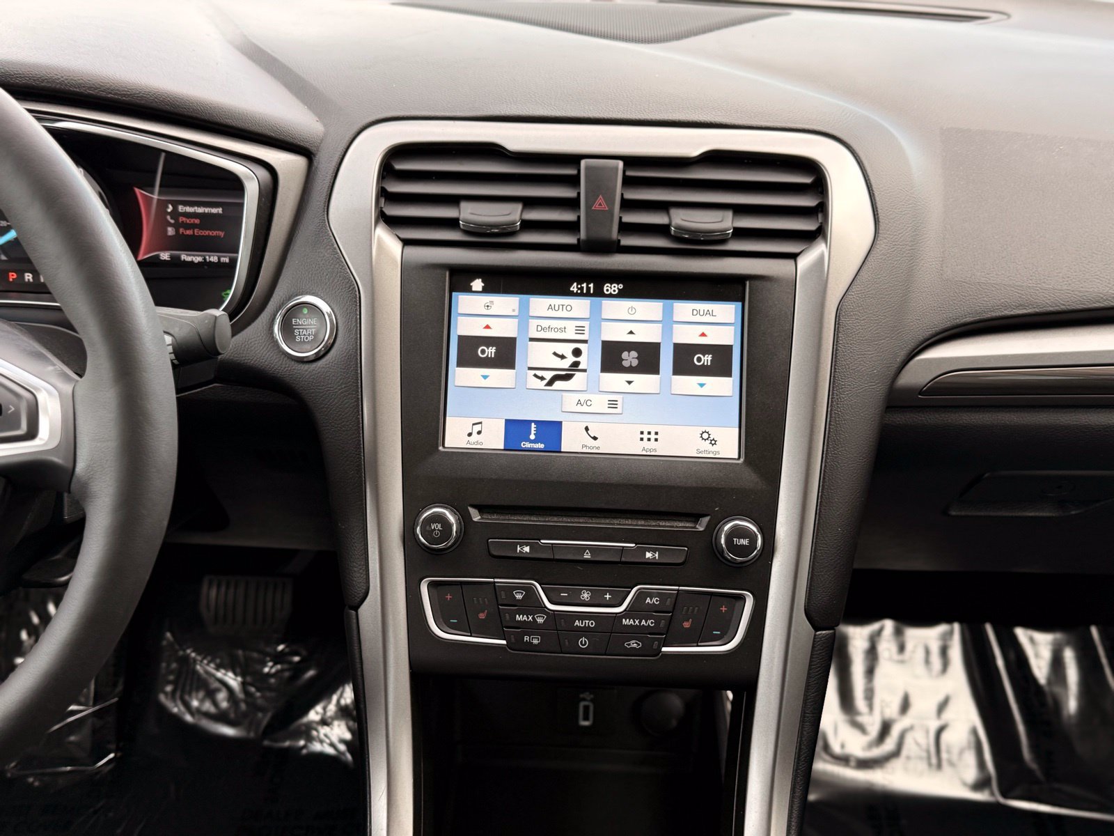 Used 2018 Ford Fusion SE w/ Equipment Group 602A FWD image 26