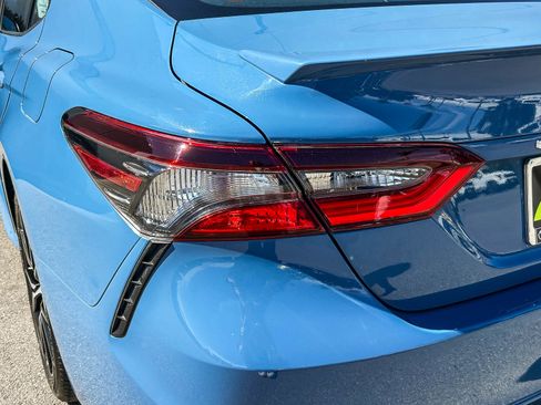 Certified 2023 Toyota Camry SE image 9