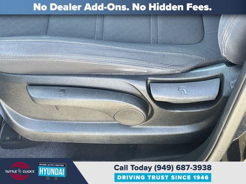 Used 2017 Kia Sorento FWD image 27