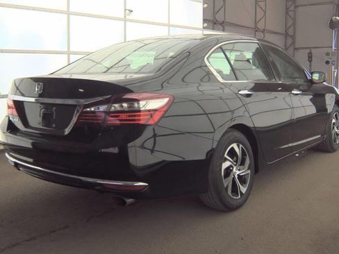 Used 2017 Honda Accord LX image 23