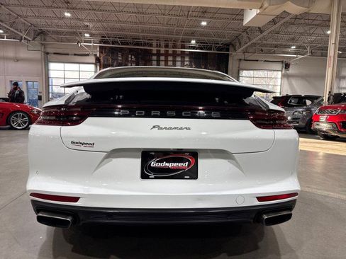 Used 2017 Porsche Panamera image 41