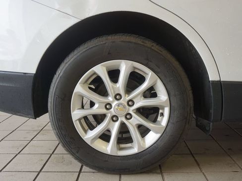 Used 2018 Chevrolet Equinox Premier AWD/4WD image 32