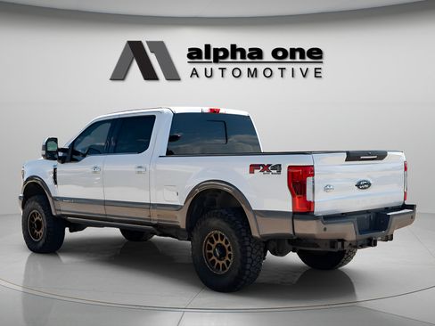 Used 2018 Ford F250 King Ranch w/ King Ranch Ultimate Package AWD/4WD image 10