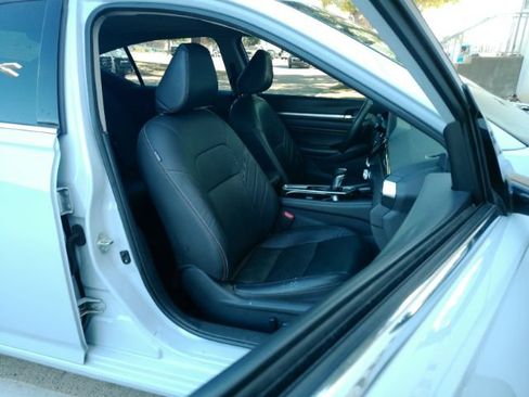 Used 2023 Nissan Altima 2.5 SR w/ SR Premium Package AWD/4WD image 20