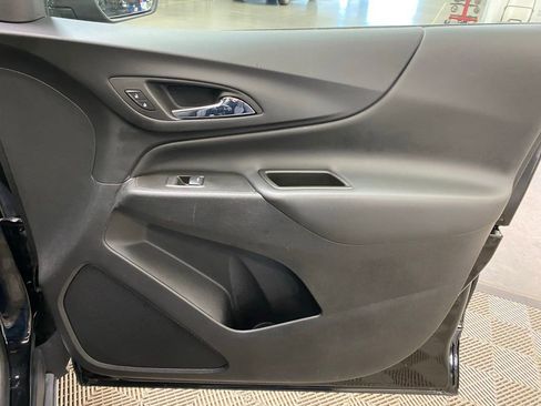 Used 2023 Chevrolet Equinox LT w/ Driver Convenience Package image 21