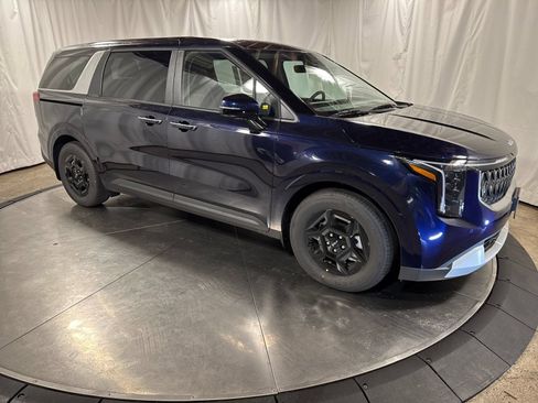 New 2026 Kia Carnival FWD image 10