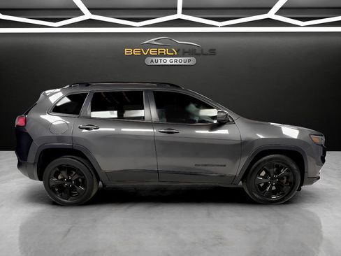 Used 2020 Jeep Cherokee Latitude Plus FWD image 6