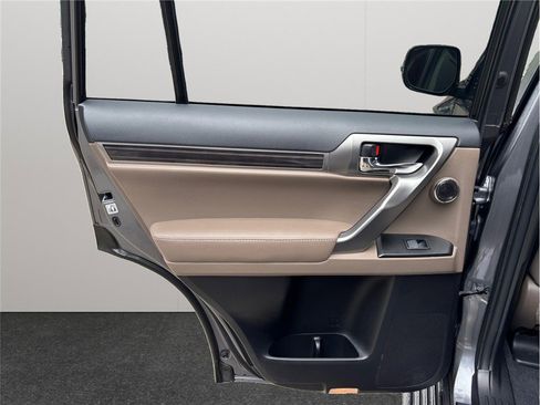 Used 2023 Lexus GX 460 Premium image 41