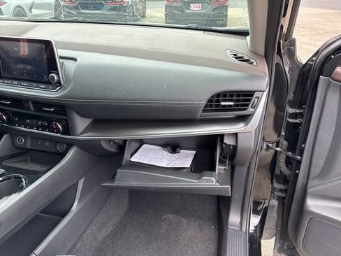 Used 2023 Nissan Rogue SV AWD/4WD image 40