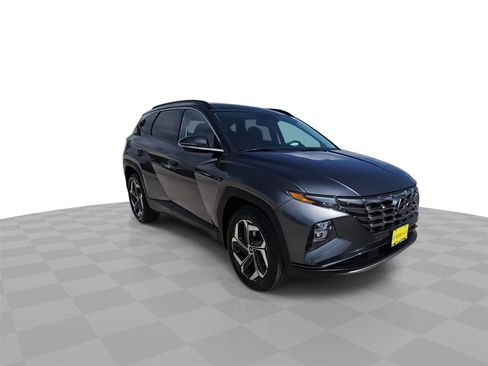 Used 2023 Hyundai Tucson Limited AWD/4WD image 2