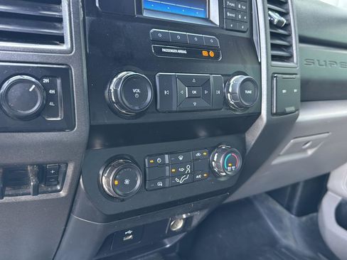 Used 2019 Ford F250 XL w/ Power Equipment Group image 22