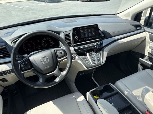 Certified 2025 Honda Odyssey EX-L image 22