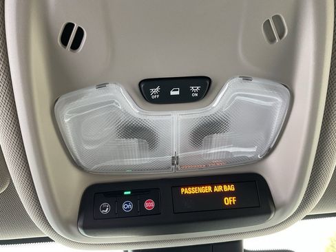 Used 2025 Buick Encore GX Preferred image 27