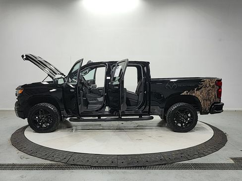 Used 2024 Chevrolet Silverado 1500 Custom Trail Boss w/ Realtree Special Edition AWD/4WD image 12