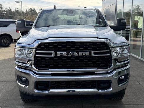Used 2024 RAM 3500 Big Horn image 3