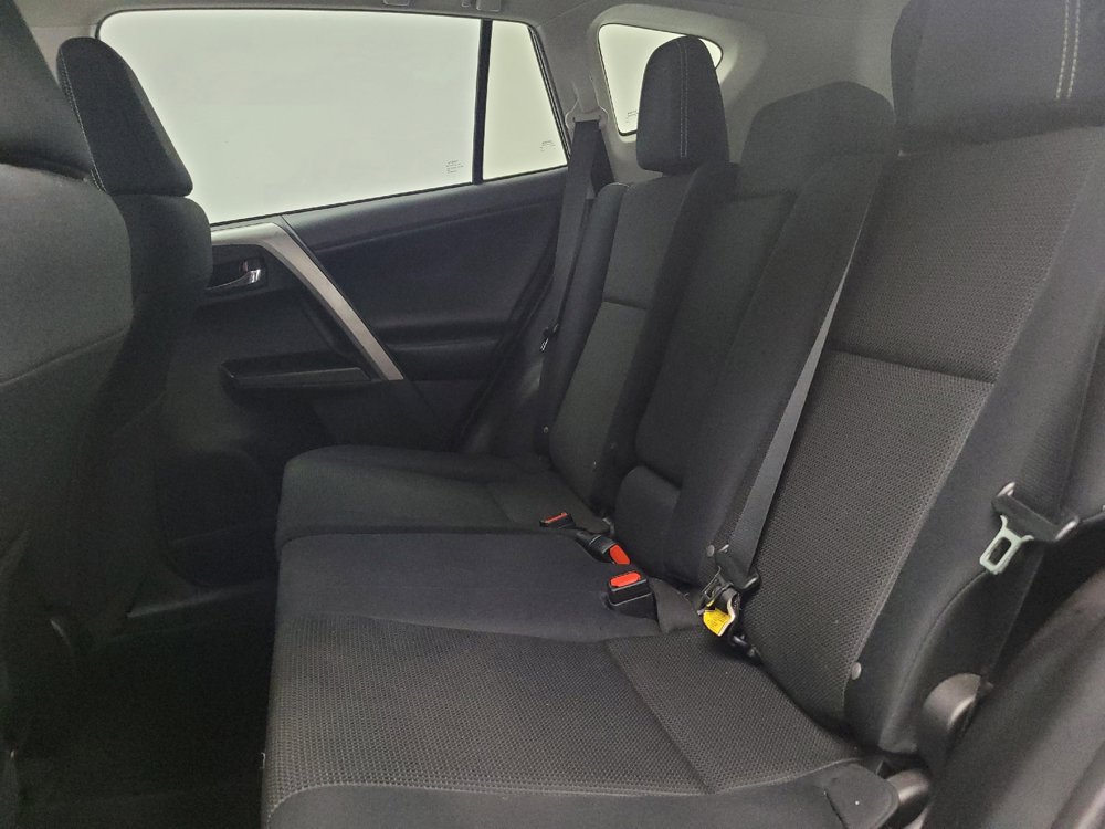Used 2018 Toyota RAV4 XLE w/ Plus Extra Value Package AWD/4WD image 18