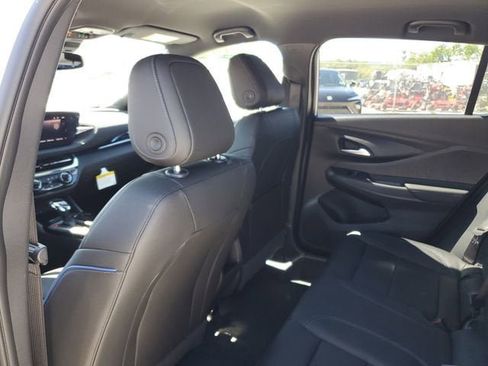 New 2026 Buick Envista Sport Touring image 9