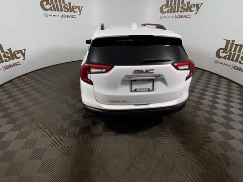 Certified 2023 GMC Terrain SLE w/ Driver Convenience Package FWD image 7