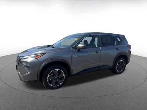 Used 2025 Nissan Rogue SV FWD image 8