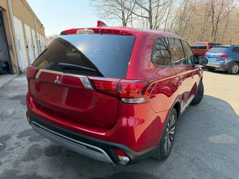 Used 2020 Mitsubishi Outlander SE image 12