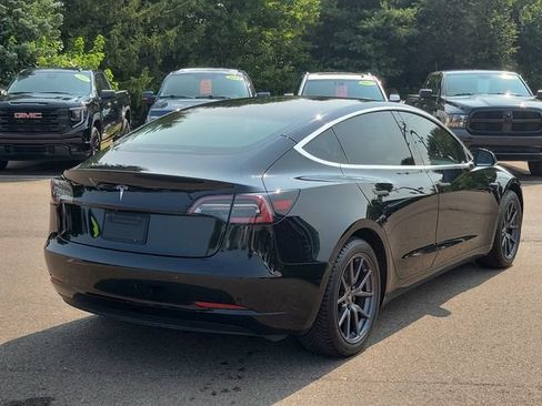 Used 2019 Tesla Model 3 Mid Range RWD image 4