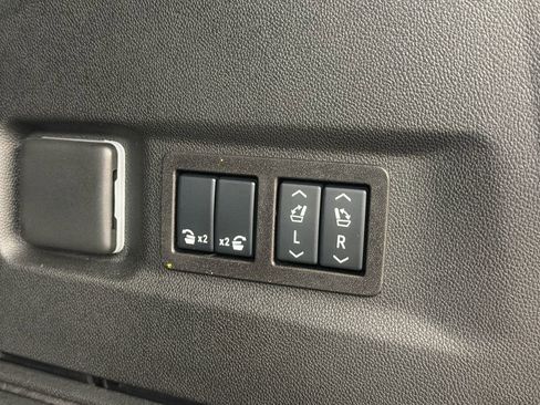 Used 2026 Chevrolet Suburban High Country w/ Sun And Tow Package image 15