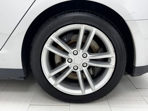Used 2013 Tesla Model S image 42