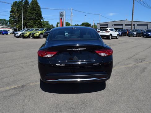 Used 2015 Chrysler 200 Limited w/ Convenience Group FWD image 6