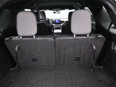 Used 2020 Ford Explorer XLT w/ Equipment Group 202A RWD image 10