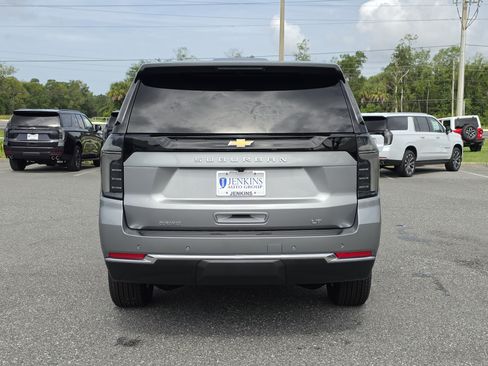 New 2026 Chevrolet Suburban LT w/ Comfort Package AWD/4WD image 6