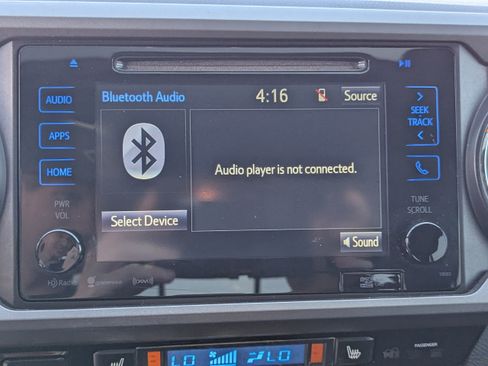 Used 2017 Toyota Tacoma TRD Off-Road AWD/4WD image 21
