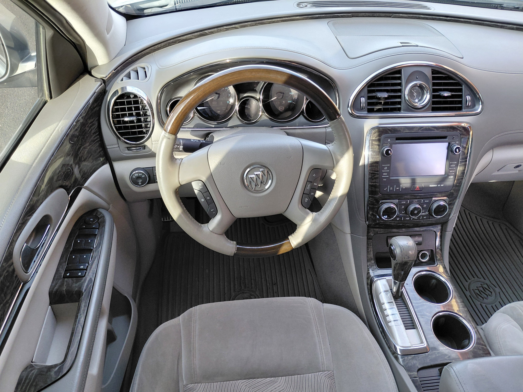 Used 2014 Buick Enclave Convenience FWD image 17