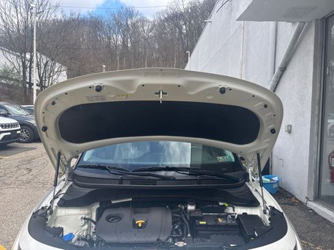 Used 2025 Kia Soul LX w/ LX Technology Package image 30